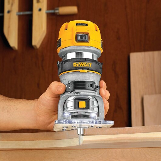 Dewalt 1-1/4hp Max Torque Variable Speed Compact Router DWP611 - A. Louis  Supply